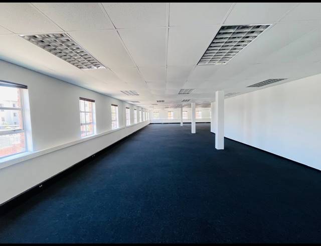 360M² OFFICE TO LET IN FOURWAYS